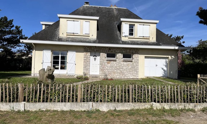 Sainte-Cecile-Plage House | 140 m² House ∙ 4 bedrooms ∙ 11 guests