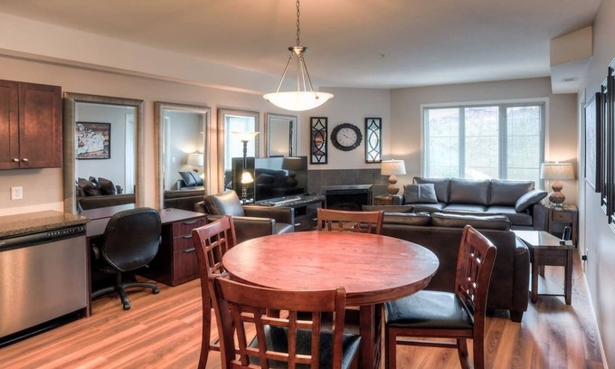 Quail Ridge Condo | #1405 Pinnacle Pointe Condo