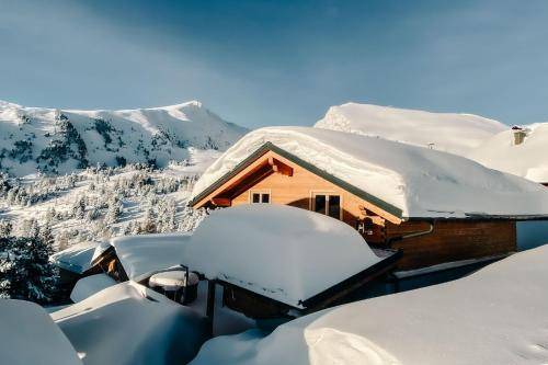 Reichenau Ski Chalet | 145 m² Chalet ∙ 3 bedrooms ∙ 8 guests
