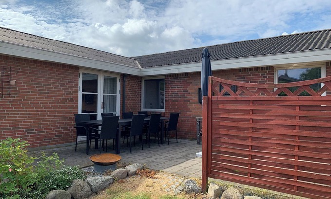 Sillerslev House | 147 m2 beautiful holiday home only 300 meters from the beach