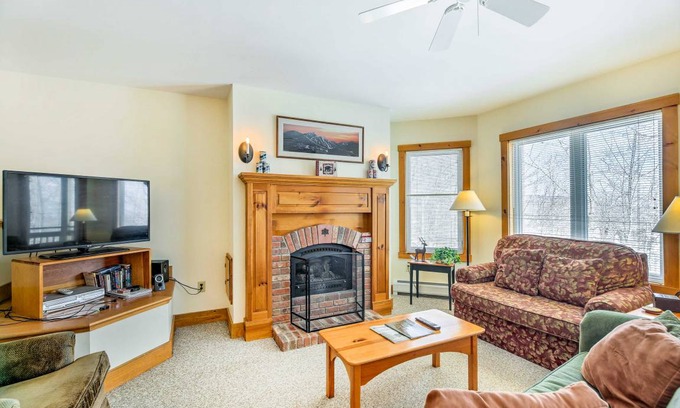 North Troy Apartment | 148 m² Apartment ∙ 3 bedrooms ∙ 8 guests