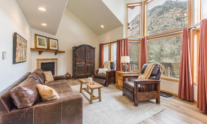 Ouray House | 1490OAK Grandview Condo