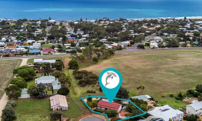 Carrickalinga House | 15 Dorset Court, Carrickalinga