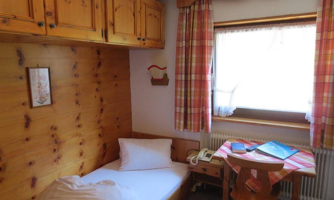 Wald am Arlberg Hotel | 15 m² Hotel ∙ 1 bedroom ∙ 1 guest