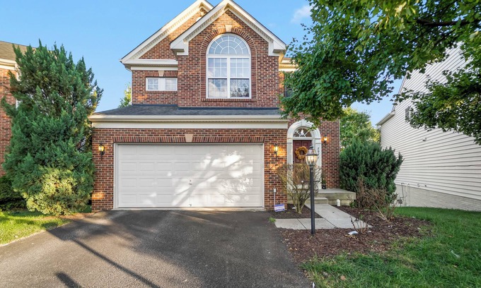 Lorton House | 15 minutes from DC & NATIONAL HARBOR 5 minutes from the Potomac river/Marina
