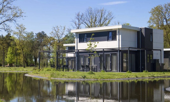IJhorst House | 150 m² House ∙ 1 bedroom ∙ 10 guests