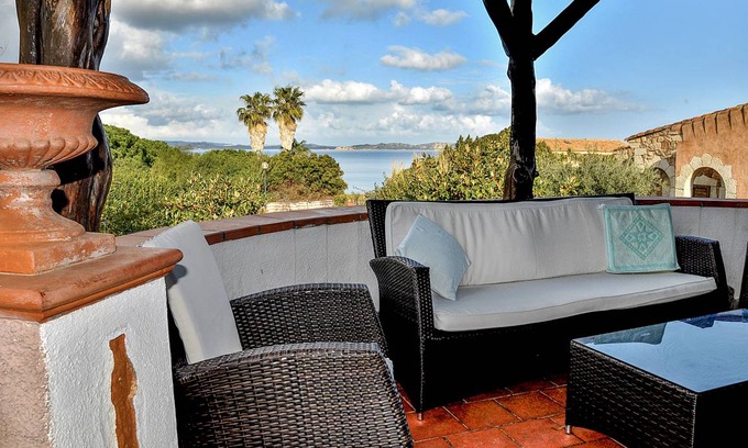Baja Sardinia House | 150 m² House ∙ 4 bedrooms ∙ 12 guests