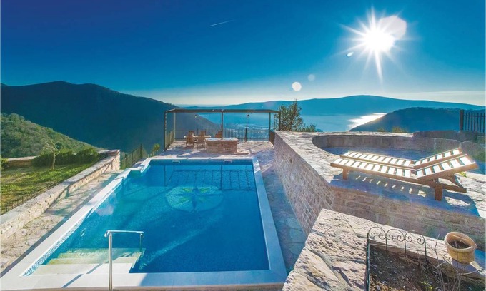 Tomicici House | 150 m² House ∙ 3 bedrooms ∙ 6 guests