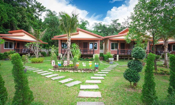 Siray Resort | 150 m² Resort ∙ 3 bedrooms ∙ 127 guests