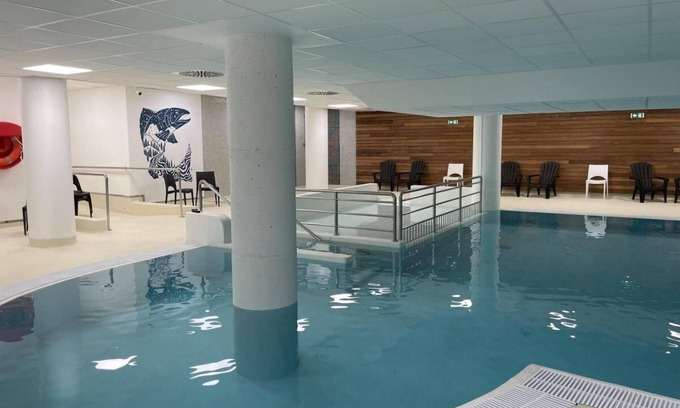 Eaux-Bonnes Apartment | 150m from ski slopes, 3rd floor, swimming pool, terrace, tv, ski locker, 57m², Gourette