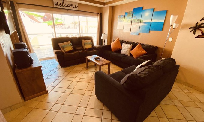 Sandy Beach Condo | 152 m² Condo ∙ 2 bedrooms ∙ 6 guests
