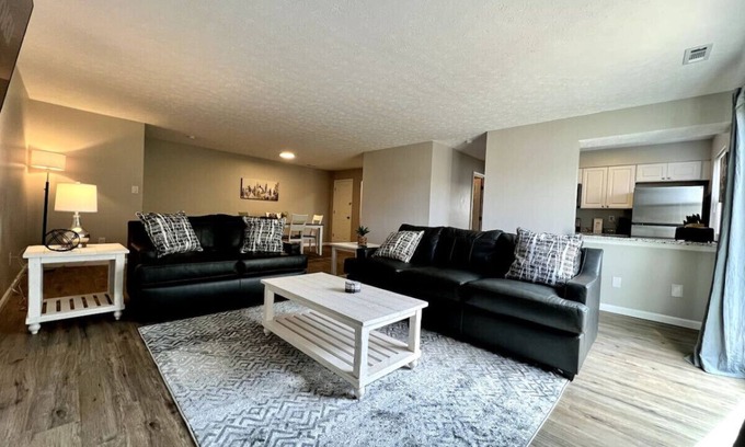 Middletown Apartment | 1520 G Bonita · TWO Bedroom Remodeled Middletown w Private Laundry