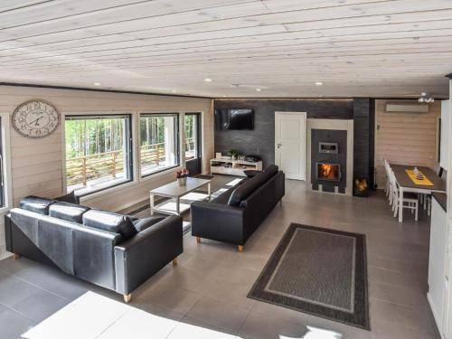 Aatola House | 156 m² House ∙ 1 bedroom ∙ 12 guests