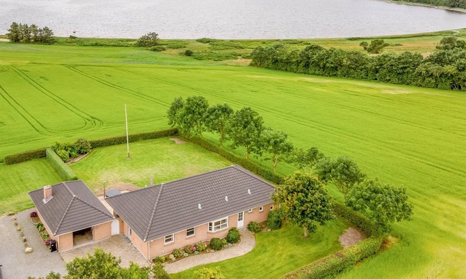 Ronbjerg House | 156 m² House ∙ 3 bedrooms ∙ 8 guests