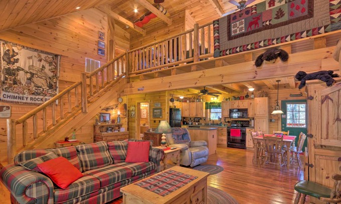 Lake Lure House | 157 m² House ∙ 3 bedrooms ∙ 8 guests