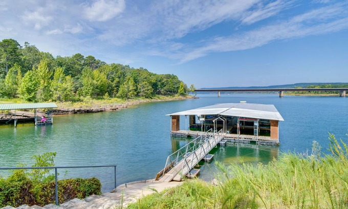 Greers Ferry House | 157 m² House ∙ 4 bedrooms ∙ 10 guests