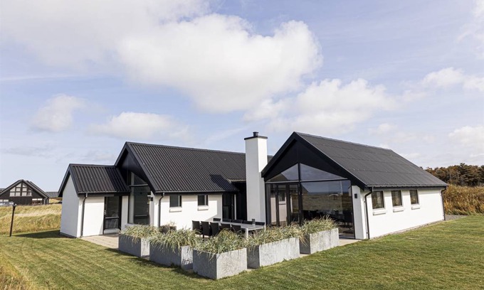 Lonstrup House | 158 m² House ∙ 4 bedrooms ∙ 8 guests