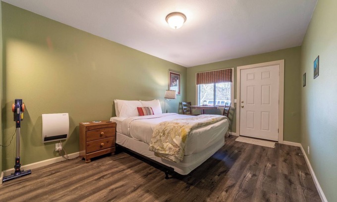 Orick Apartment | 15B Lady Bird Single Room at the Meadow Site