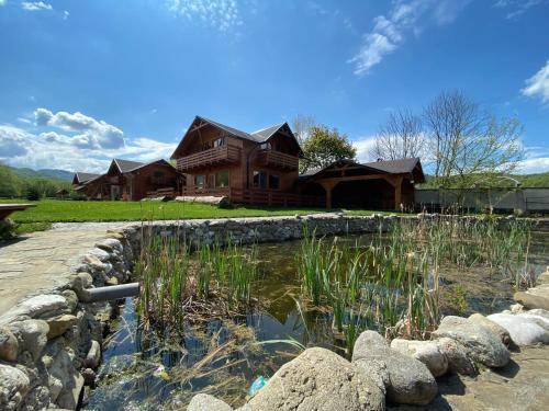 Rasnov Cabin | 16 m² Lodge ∙ 3 bedrooms ∙ 8 guests