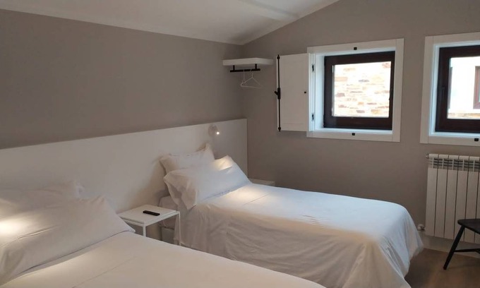 Pedrafita do Cebreiro Resort | 16 m² Private room ∙ 1 bedroom ∙ 2 guests
