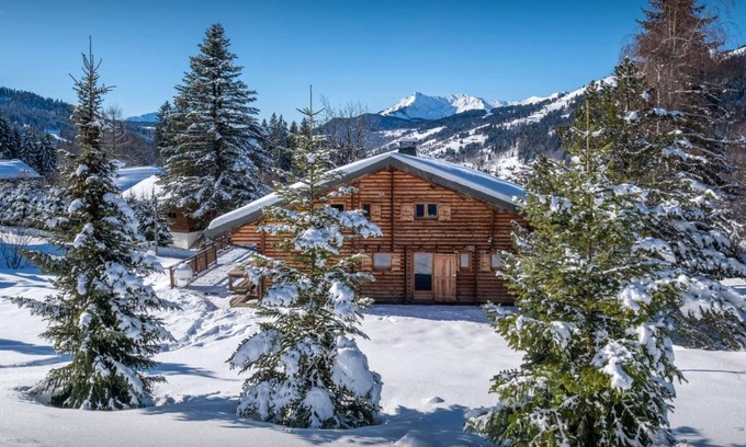Les Gets Ski Chalet | 160 m² Chalet ∙ 4 bedrooms ∙ 8 guests