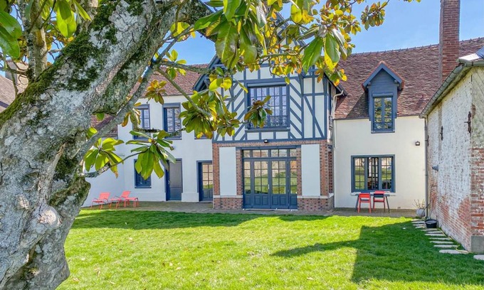 Ervy-le-Chatel House | 160 m² Gîte ∙ 4 bedrooms ∙ 7 guests