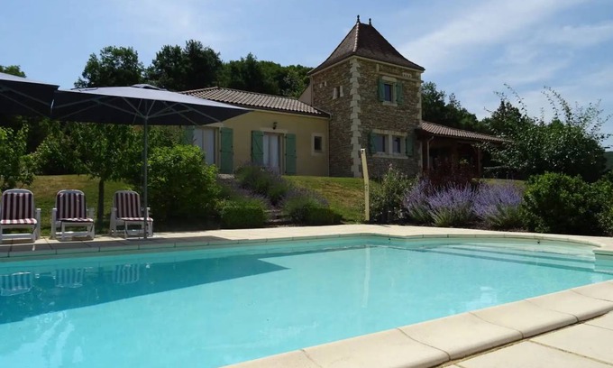 Gindou House | 160 m² House ∙ 4 bedrooms ∙ 8 guests