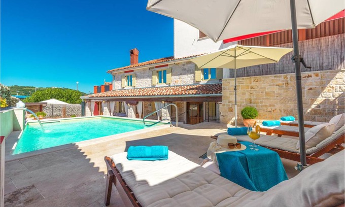 Buje House | 160 m² Maisonette ∙ 3 bedrooms ∙ 8 guests