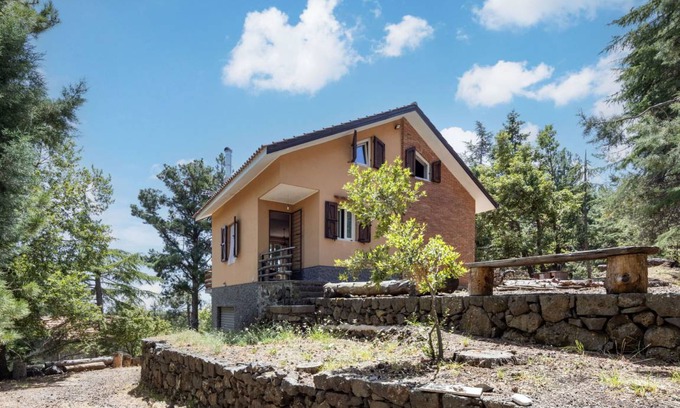 Linguaglossa Villa | 160 m² Villa ∙ 4 bedrooms ∙ 8 guests