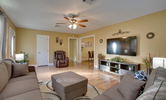 Donaldsonville House | 162 m² House ∙ 3 bedrooms ∙ 6 guests
