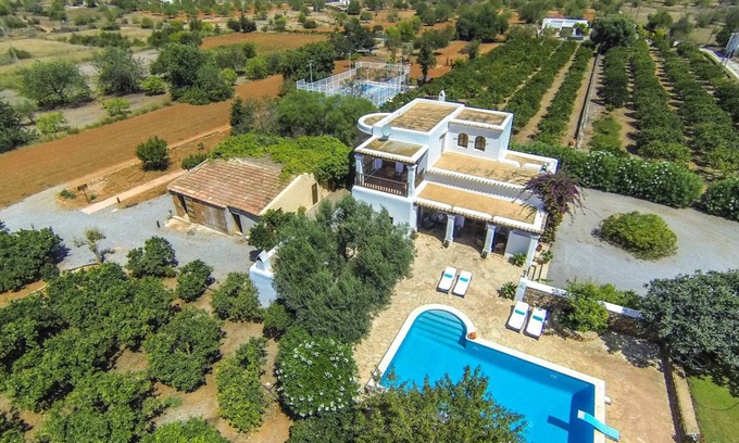 Sant Carles de Peralta Cottage | 165 m² Cabin ∙ 3 bedrooms ∙ 8 guests