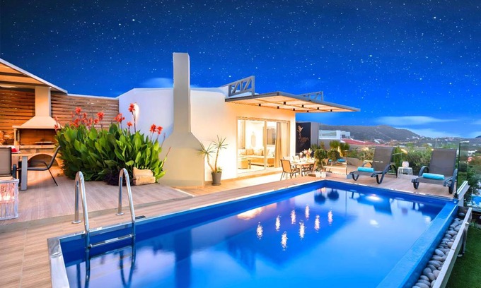 Vathi House | 165 m² House ∙ 5 bedrooms ∙ 13 guests