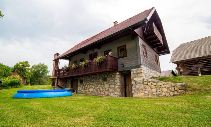 Bistrica ob Sotli House | 165 m² House ∙ 2 bedrooms ∙ 8 guests