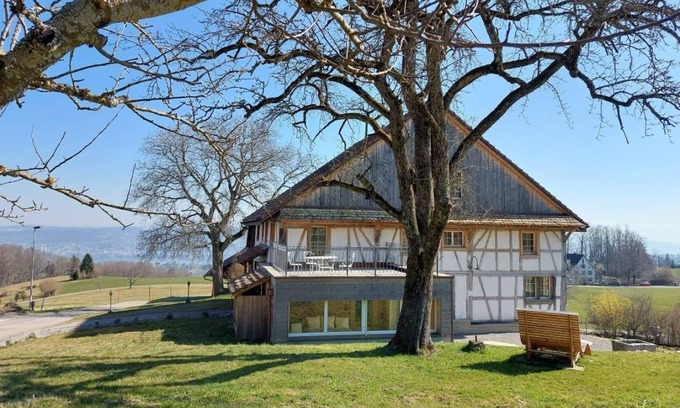 Horgen District House | 166 m² House ∙ 2 bedrooms ∙ 6 guests
