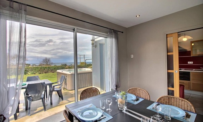 Sables-d'Or-les-Pins House | 167 m² Gîte ∙ 6 bedrooms ∙ 11 guests
