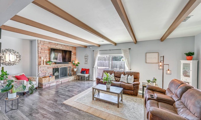 Lincoln Acres House | 167 m² House ∙ 2 bedrooms ∙ 4 guests