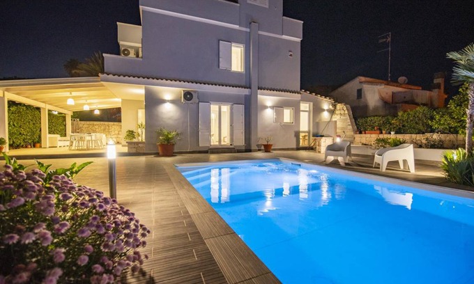 Fontane Bianche House | 170 m² House ∙ 3 bedrooms ∙ 6 guests