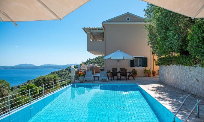 Nisaki House | 170 m² House ∙ 3 bedrooms ∙ 6 guests