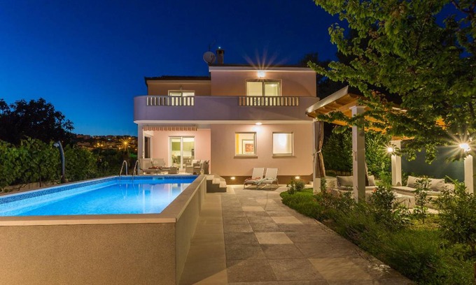 Stobrec House | 170 m² House ∙ 4 bedrooms ∙ 6 guests