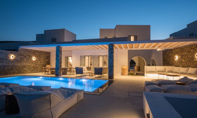 Antiparos Villa | 171 m² Villa ∙ 4 bedrooms ∙ 8 guests