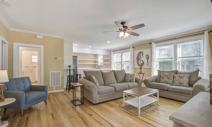Folly Beach House | 172 m² House ∙ 5 bedrooms ∙ 13 guests