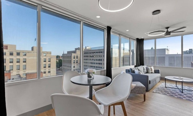 Downtown Condo | 175 LEX - Walkable Downtown Condo - Stunning View