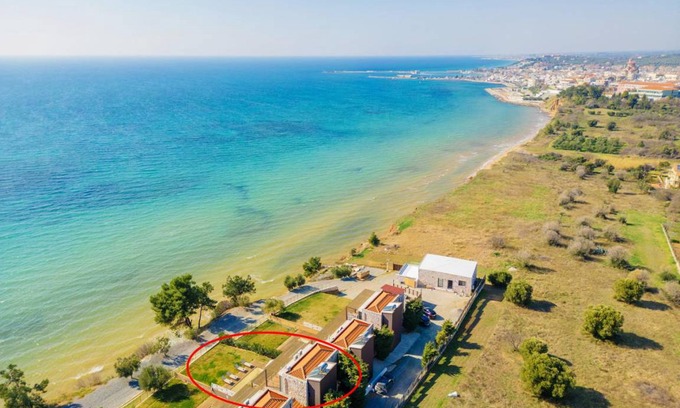 Nea Moudania Villa | 175 m² Villa ∙ 3 bedrooms ∙ 6 guests