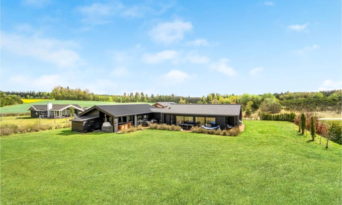 Krejbjerg House | 176 m² House ∙ 5 bedrooms ∙ 12 guests