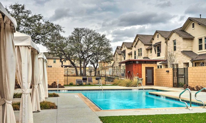 McNeil Apartment | 178 m² Apartment ∙ 2 bedrooms ∙ 4 guests
