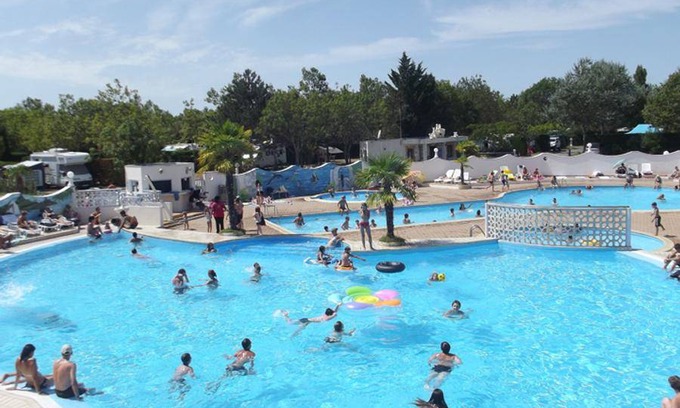 Saint-Thomas-de-Conac House | 18 m² Bungalow ∙ 2 bedrooms ∙ 4 guests