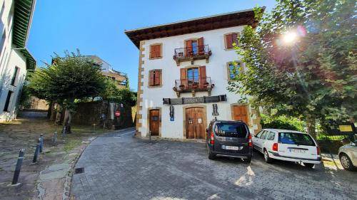 Vera de Bidasoa Hotel | 18 m² Hotel ∙ 3 guests