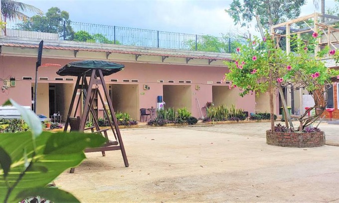 Bogor Selatan House | 18 m² Motel ∙ 3 guests