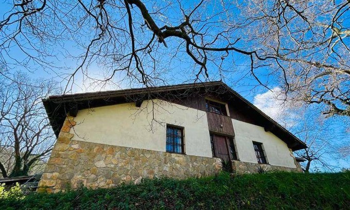 Errigoiti Ski Chalet | 180 m² Chalet ∙ 3 bedrooms ∙ 19 guests