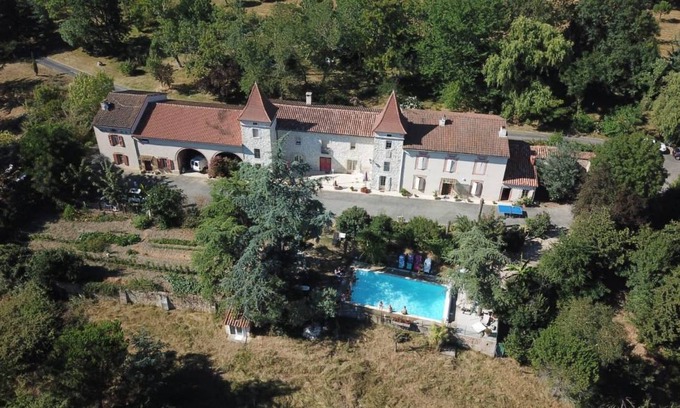 Servies House | 180 m² Gîte ∙ 4 bedrooms ∙ 11 guests
